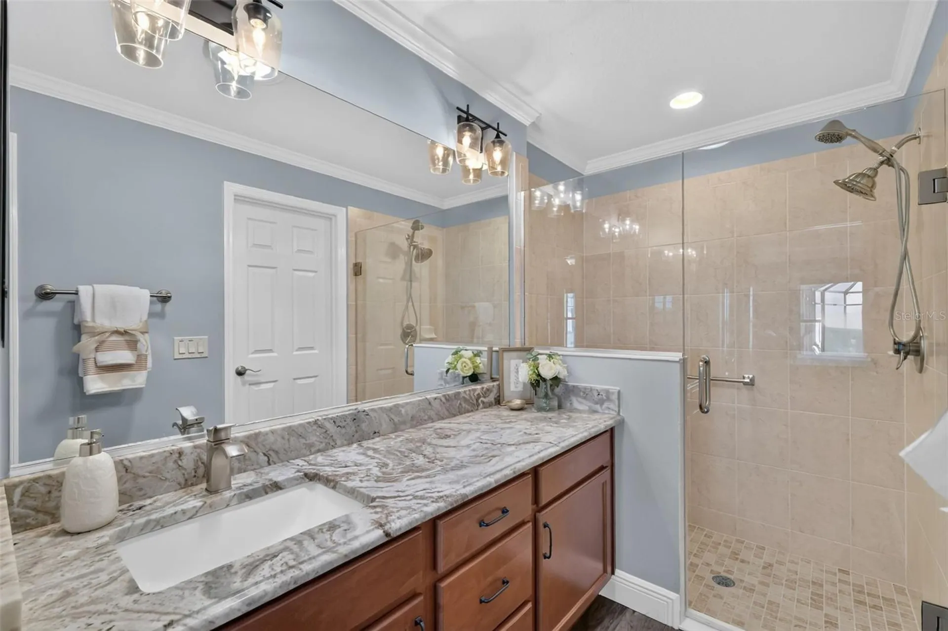 562 Avecilla Drive The Villages FL 32162