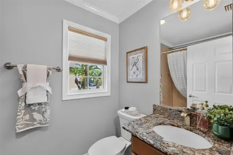 562 Avecilla Drive The Villages FL 32162