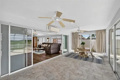 562 Avecilla Drive The Villages FL 32162