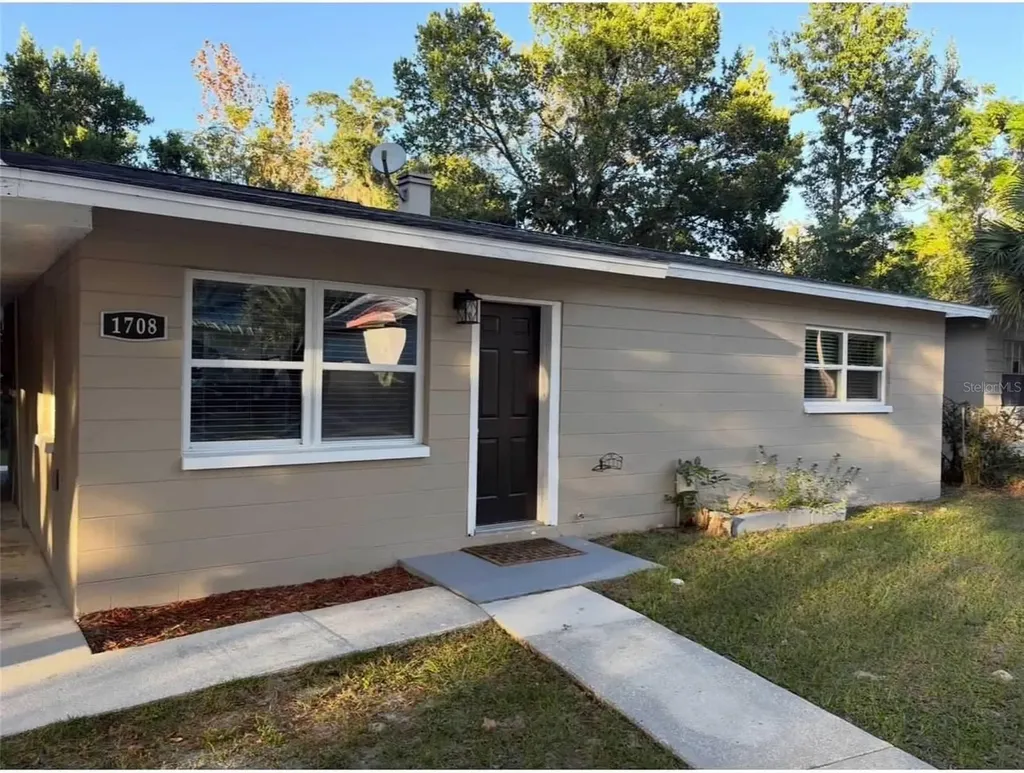 1708 High Street Leesburg FL 34748