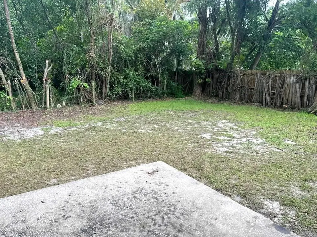 1708 High Street Leesburg FL 34748