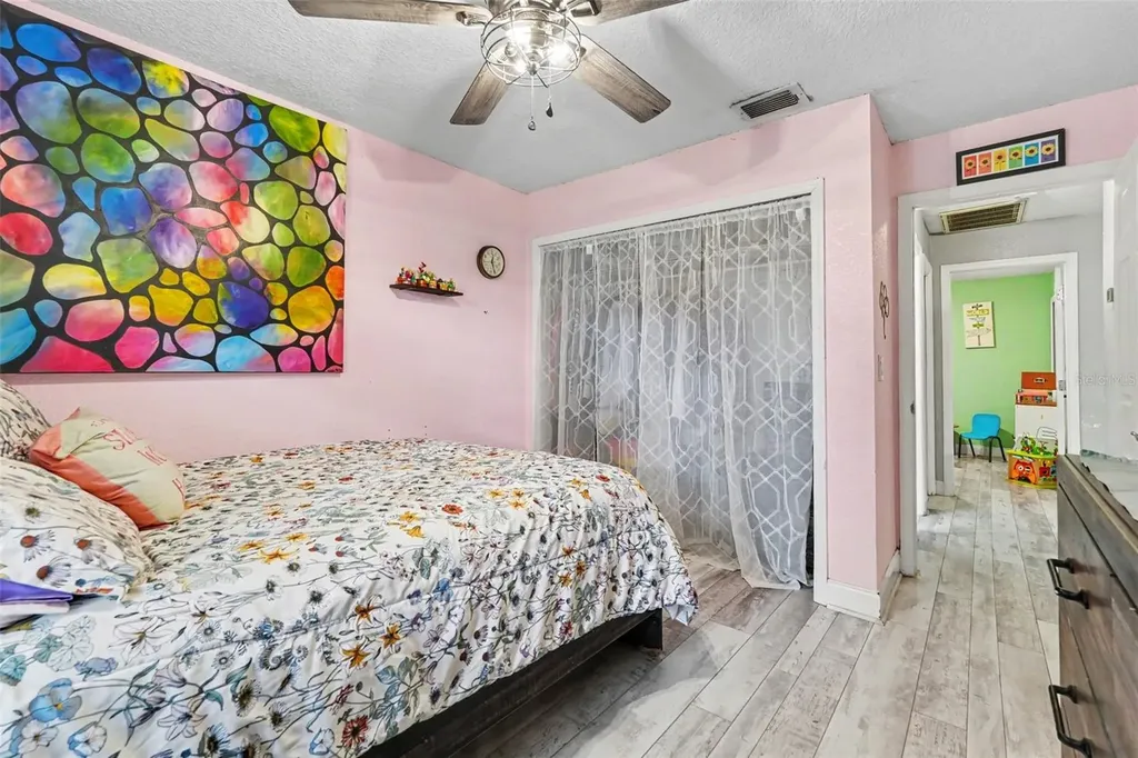 534 Leverett Road Seffner FL 33584