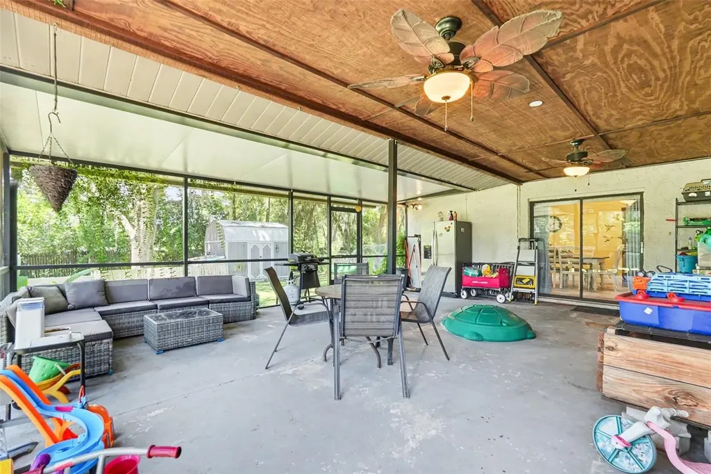 534 Leverett Road Seffner FL 33584