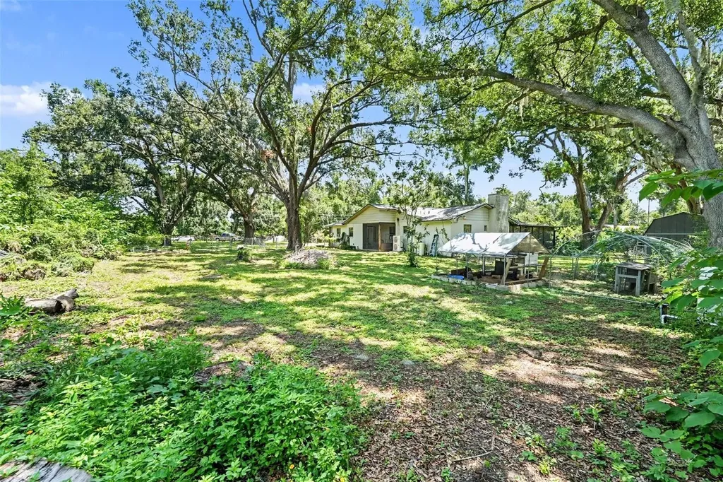 534 Leverett Road Seffner FL 33584