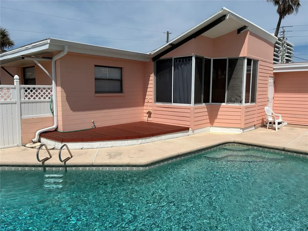3748 Cardinal Boulevard Daytona Beach FL 32118