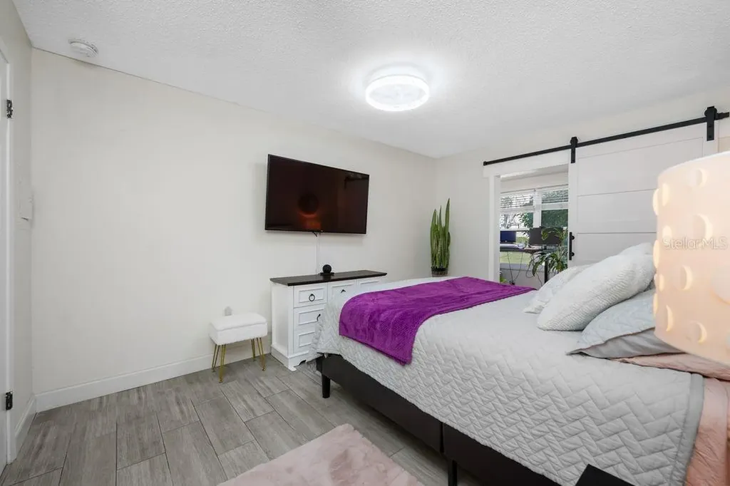 5660 80th Street N St Petersburg FL 33709