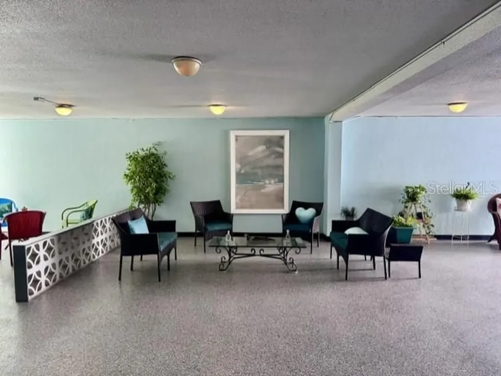 5660 80th Street N St Petersburg FL 33709