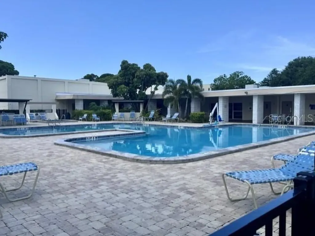 5660 80th Street N St Petersburg FL 33709