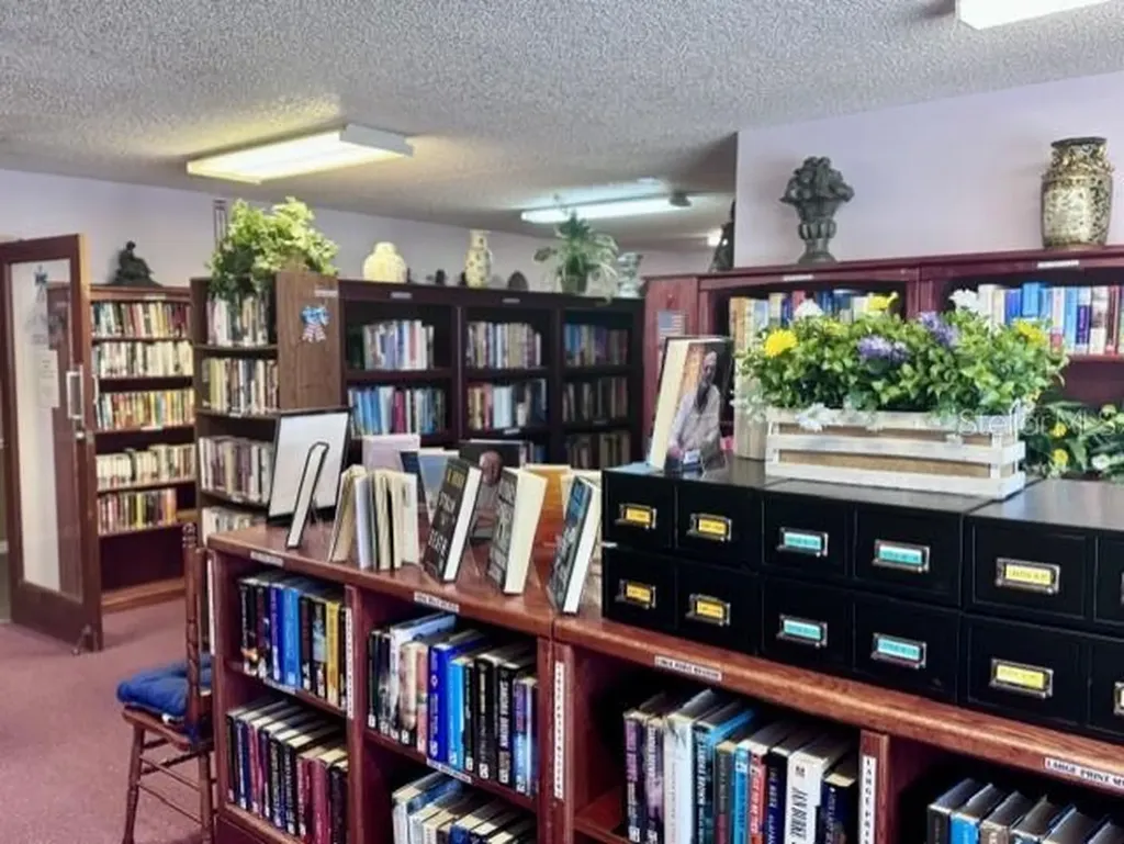 5660 80th Street N St Petersburg FL 33709