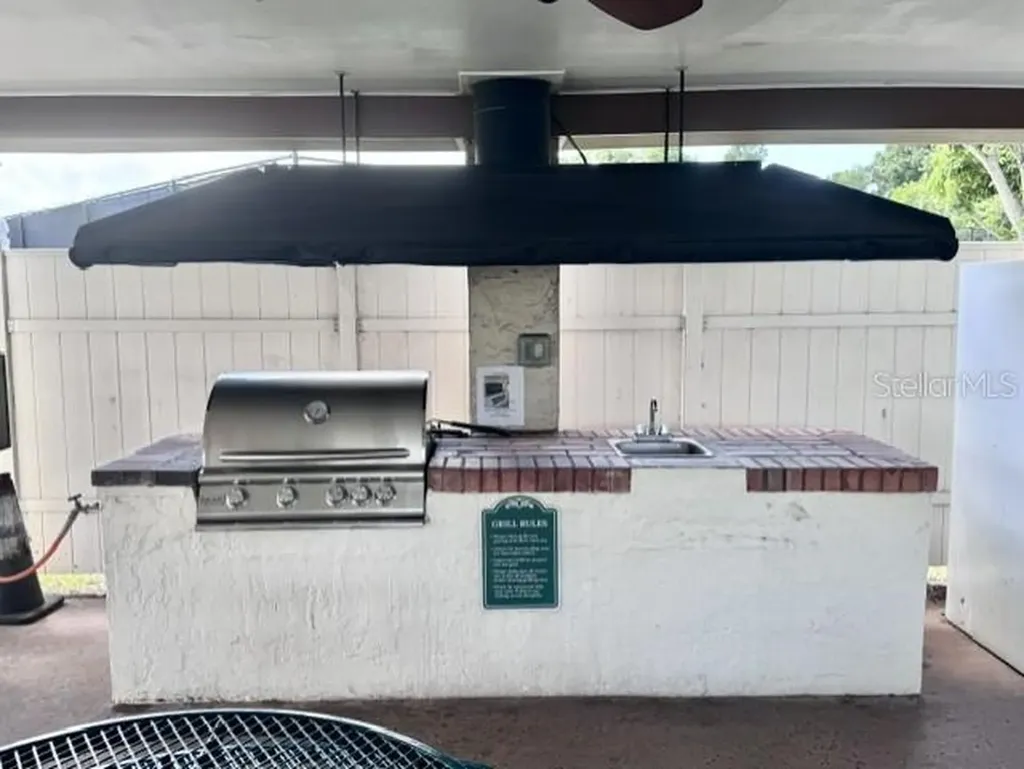5660 80th Street N St Petersburg FL 33709