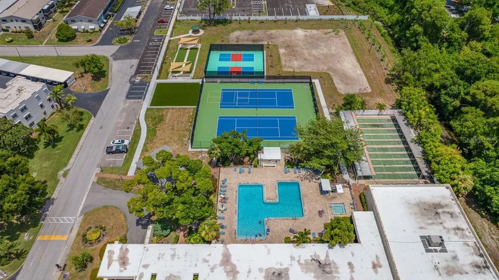 5660 80th Street N St Petersburg FL 33709
