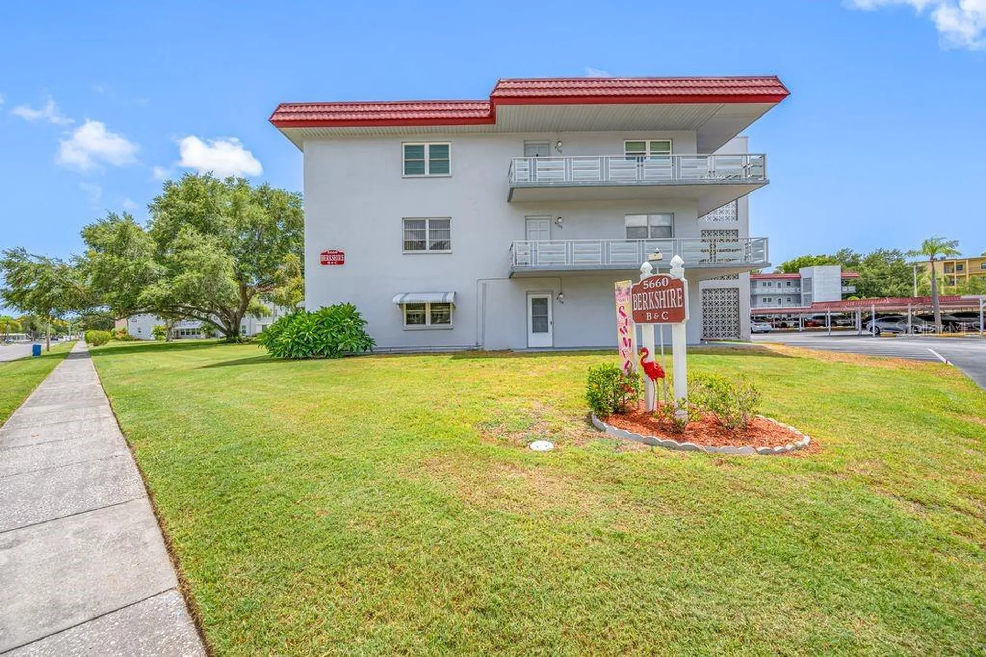 5660 80th Street N St Petersburg FL 33709
