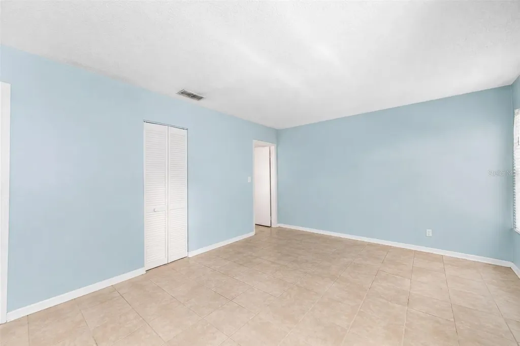 124 Oak Circle Ocala FL 34472