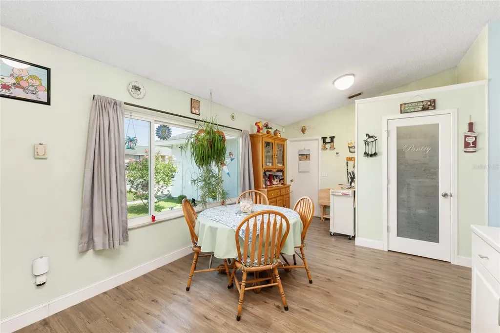 124 Oak Circle Ocala FL 34472