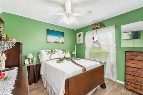 124 Oak Circle Ocala FL 34472