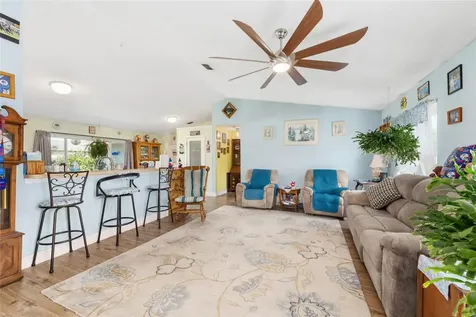 124 Oak Circle Ocala FL 34472