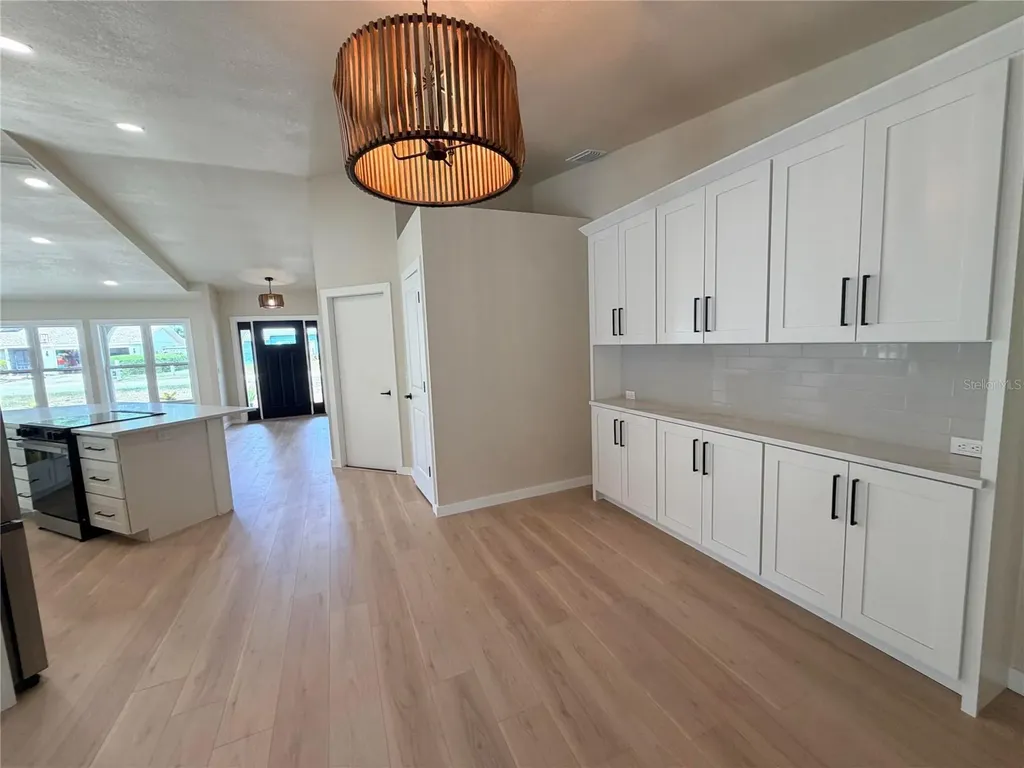 303 70th Street NW Bradenton FL 34209