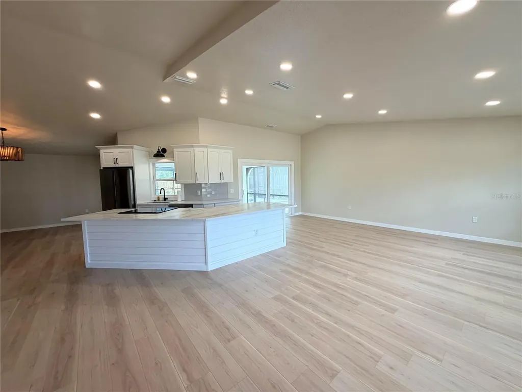 303 70th Street NW Bradenton FL 34209