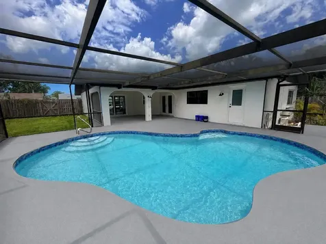 303 70th Street NW Bradenton FL 34209