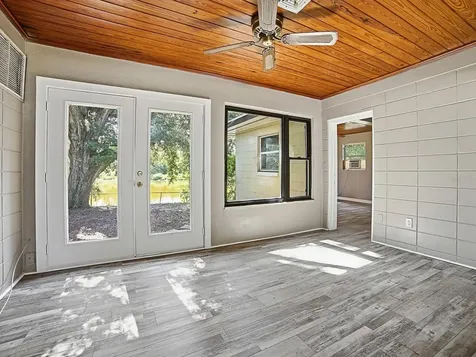 404 Louis Street Leesburg FL 34748
