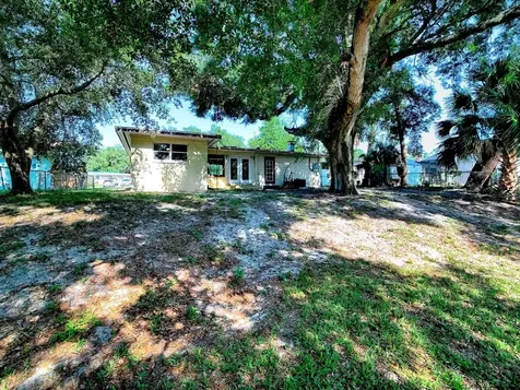 404 Louis Street Leesburg FL 34748