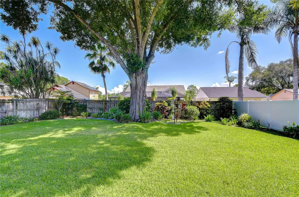 8702 Hampden Drive Tampa FL 33626