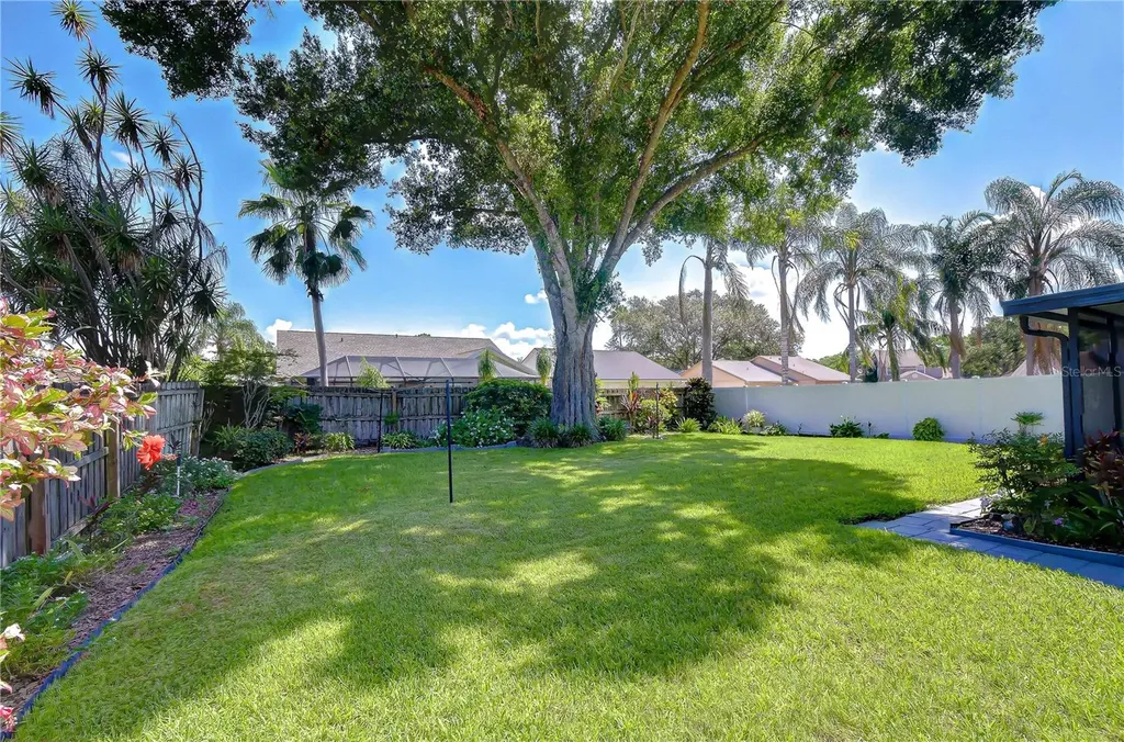 8702 Hampden Drive Tampa FL 33626