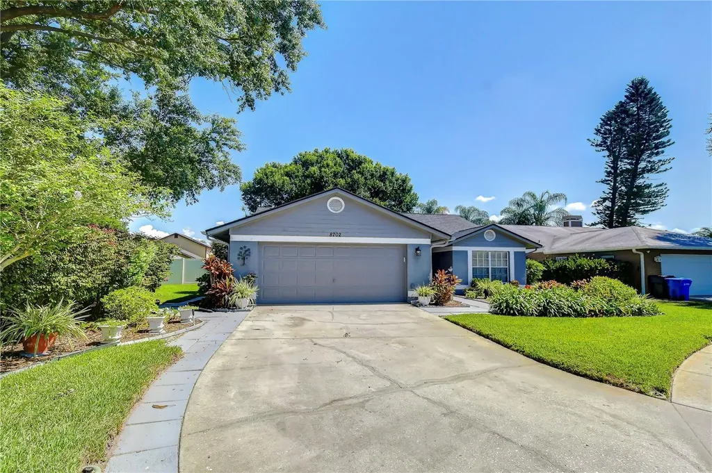 8702 Hampden Drive Tampa FL 33626