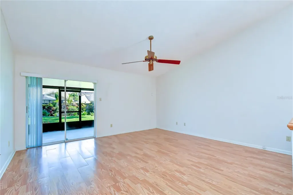 8702 Hampden Drive Tampa FL 33626