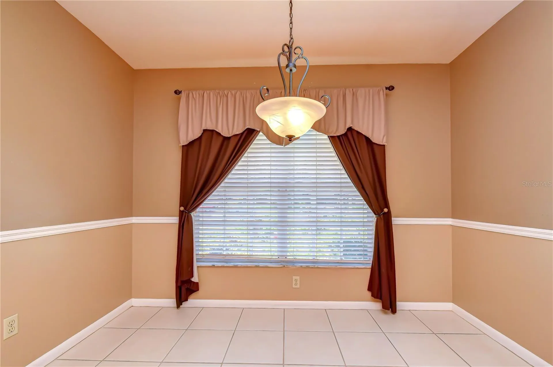 8702 Hampden Drive Tampa FL 33626