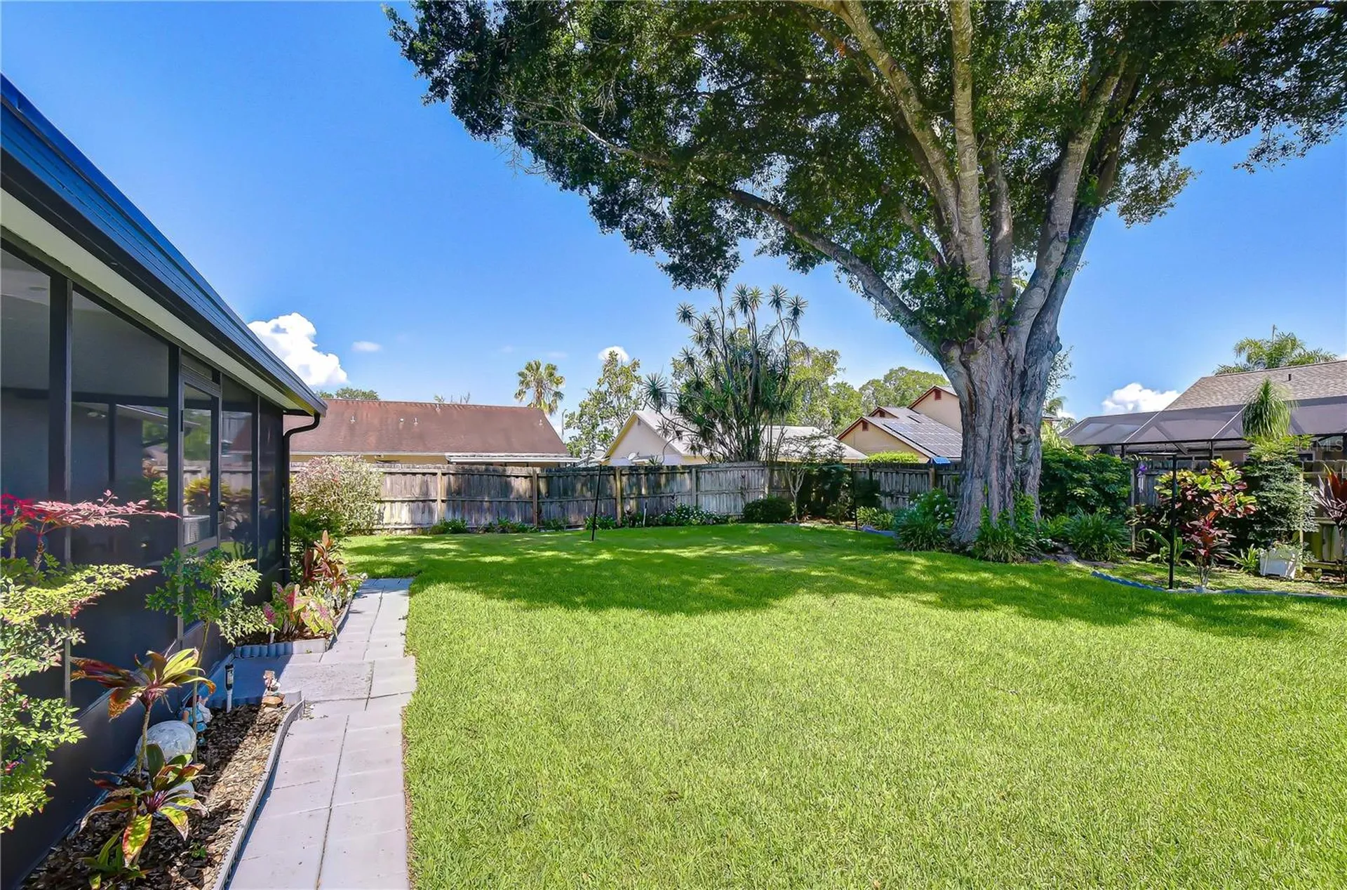 8702 Hampden Drive Tampa FL 33626