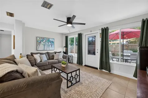 1667 N Dakota Avenue NE St Petersburg FL 33703