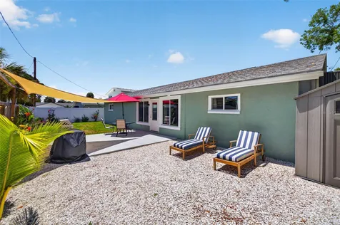 1667 N Dakota Avenue NE St Petersburg FL 33703