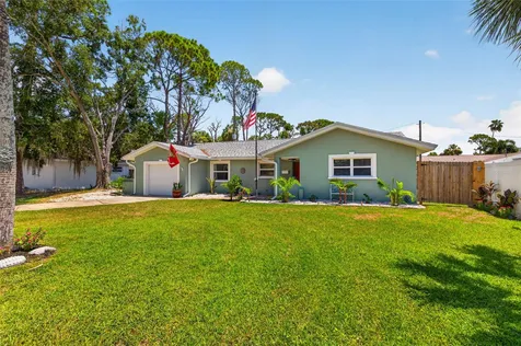 1667 N Dakota Avenue NE St Petersburg FL 33703