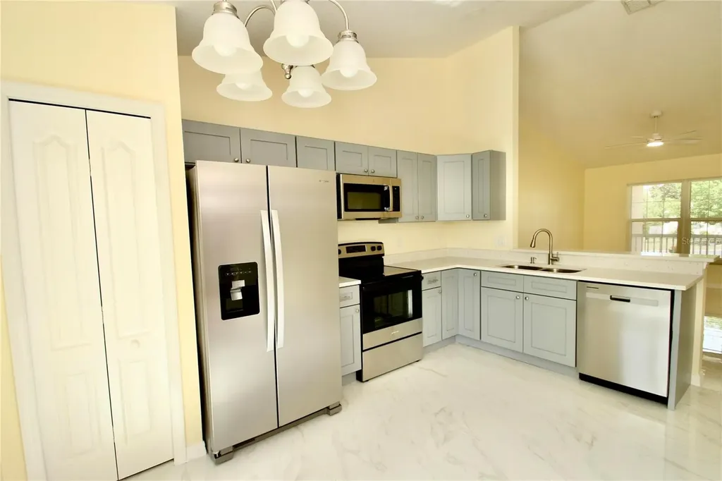 2717 Savannah Drive Leesburg FL 34748
