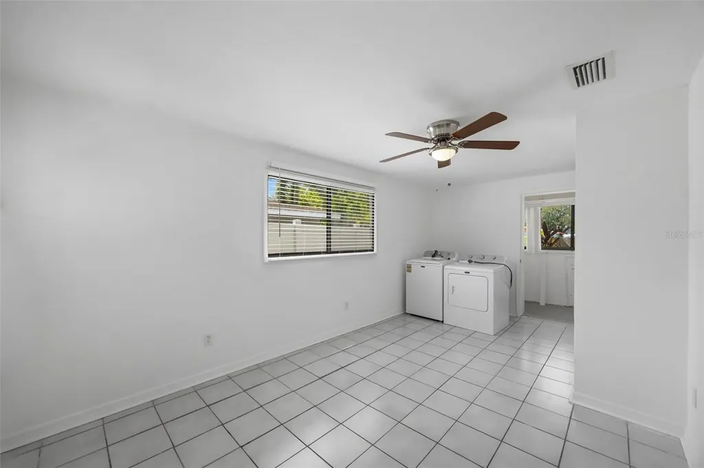 410 42nd Avenue NE St Petersburg FL 33703