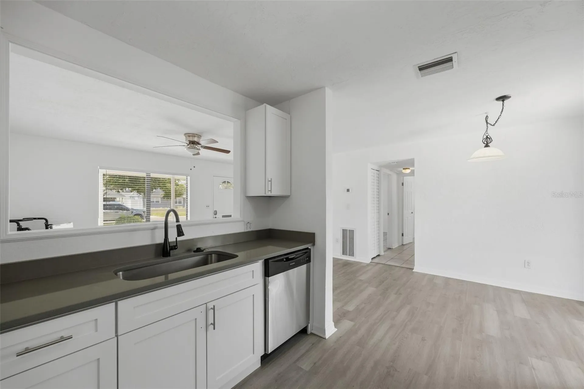 410 42nd Avenue NE St Petersburg FL 33703