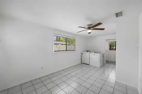 410 42nd Avenue NE St Petersburg FL 33703