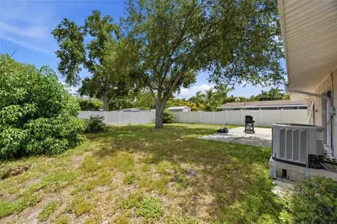 410 42nd Avenue NE St Petersburg FL 33703
