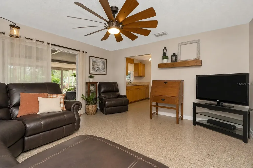 12212 Floral Lane Thonotosassa FL 33592