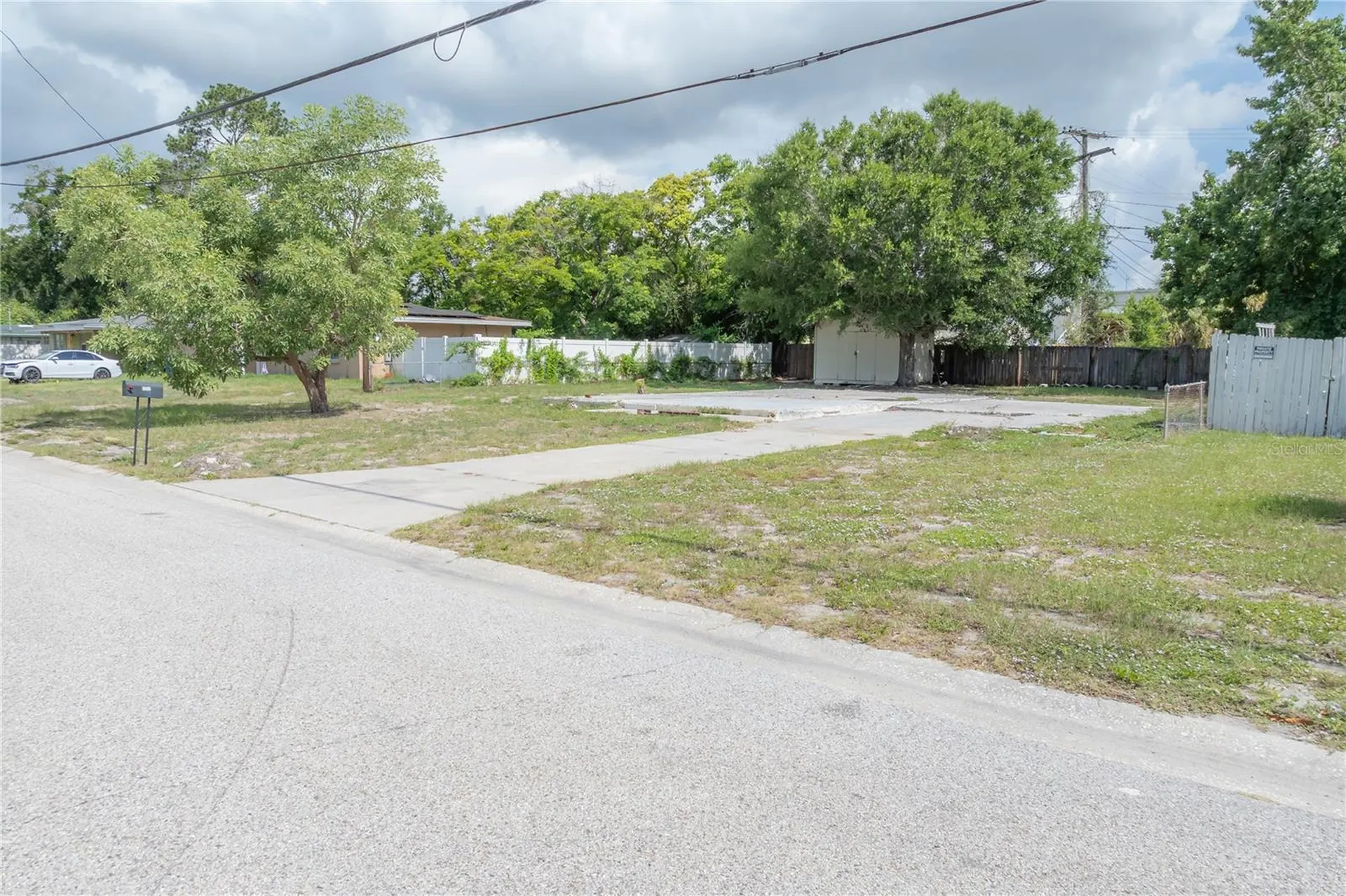 7006 Thrasher Drive Tampa FL 33610