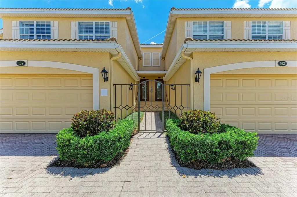 314 Winding Brook Lane Bradenton FL 34212