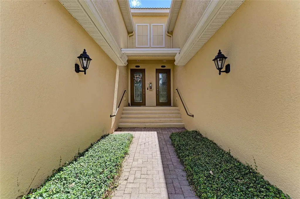 314 Winding Brook Lane Bradenton FL 34212