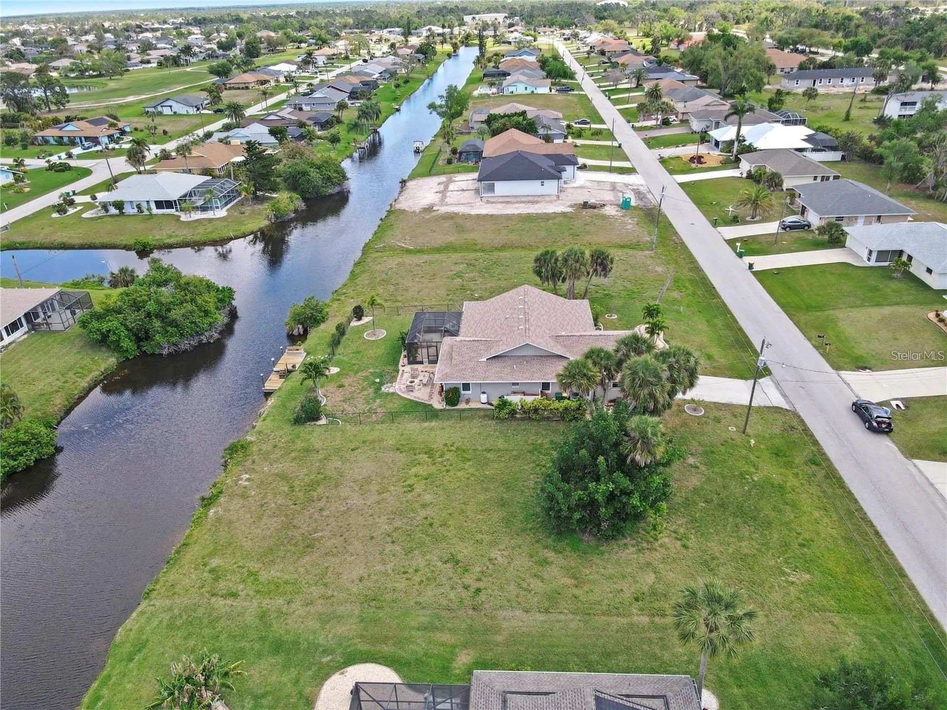 82 Mark Twain Lane Rotonda West FL 33947