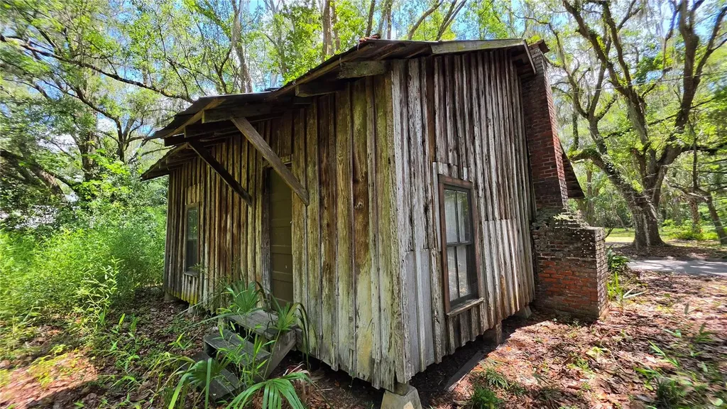 304 NW 5th Street Micanopy FL 32667