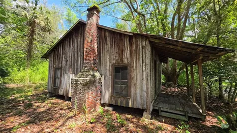 304 NW 5th Street Micanopy FL 32667