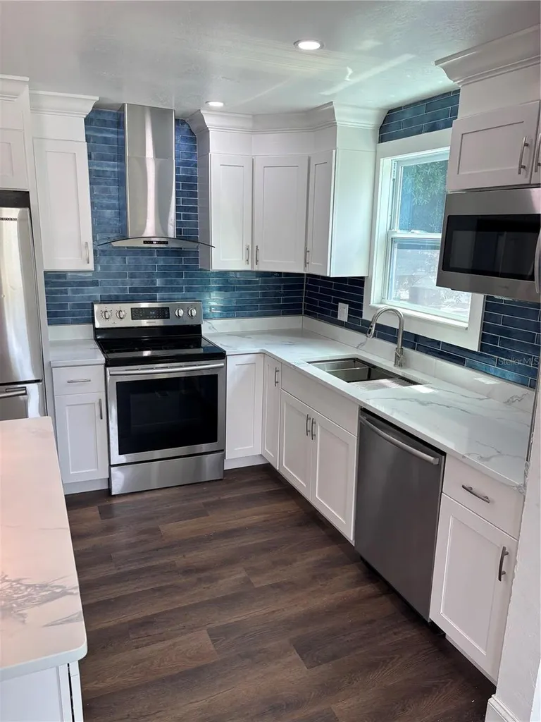 4420 6th Avenue S St Petersburg FL 33711