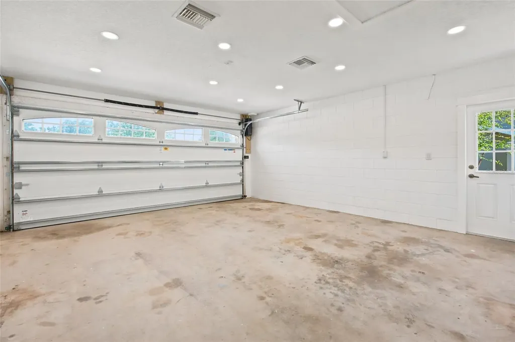 21 Oak Court Eustis FL 32726