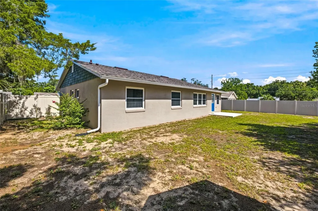 21 Oak Court Eustis FL 32726