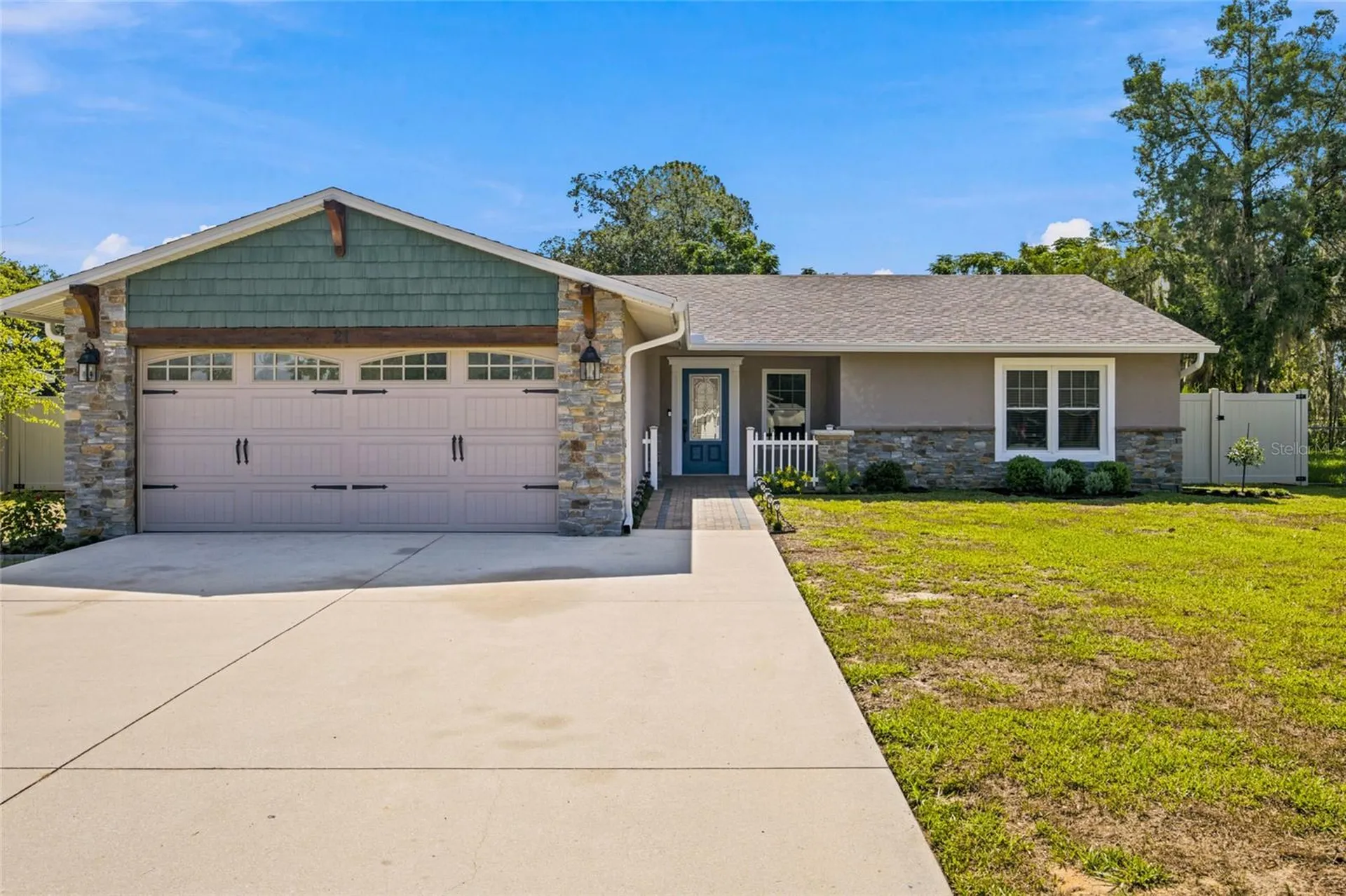 21 Oak Court Eustis FL 32726